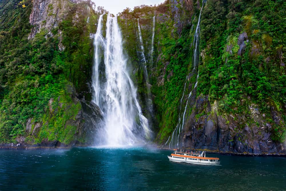 Full Day Milford Sound Cruise in Australia - New Zealand