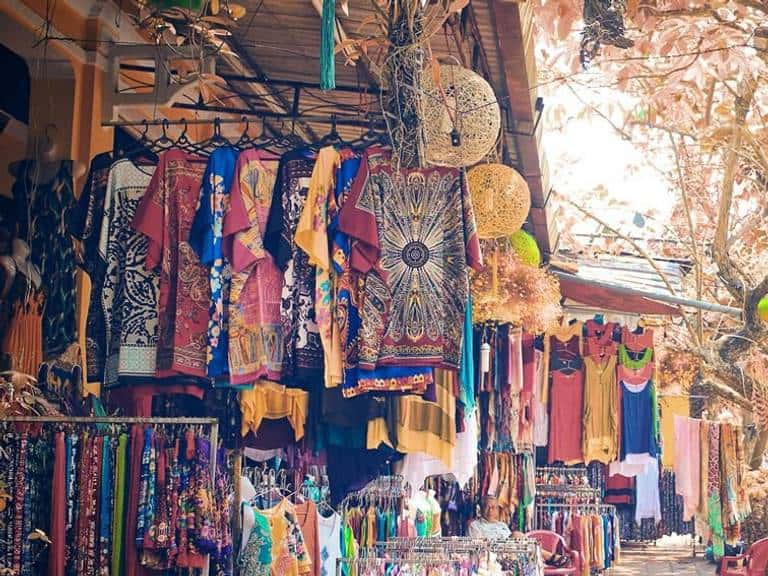 Majeedhee Magu : Shopping Destination Of Maldives in Maldives