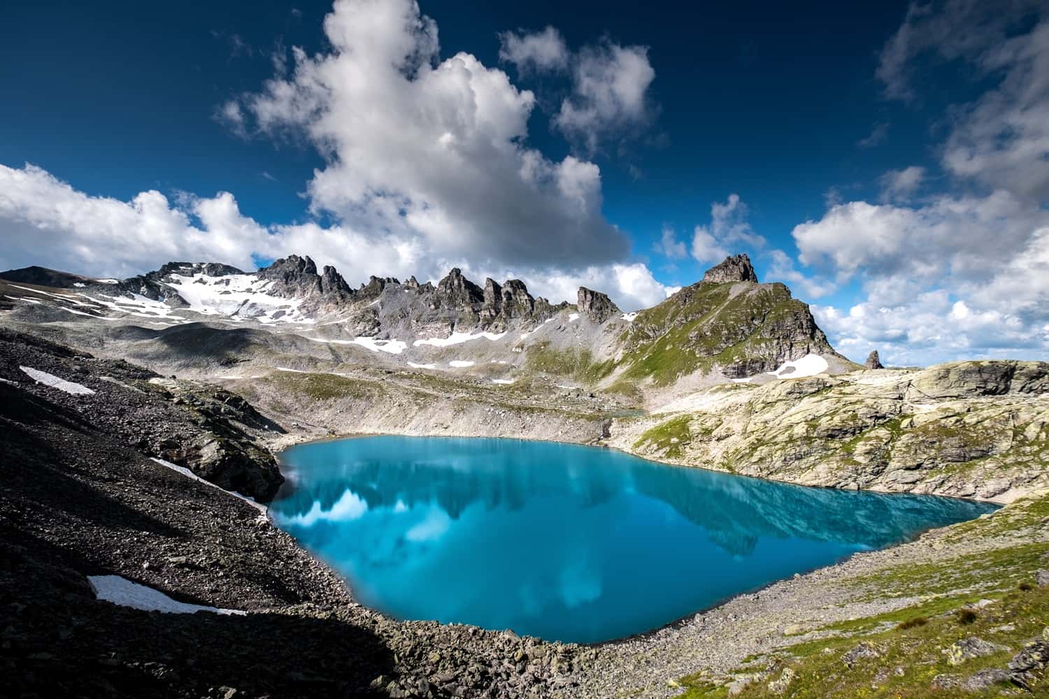 Alpather Lake in Singapore Tour Packages from Pune