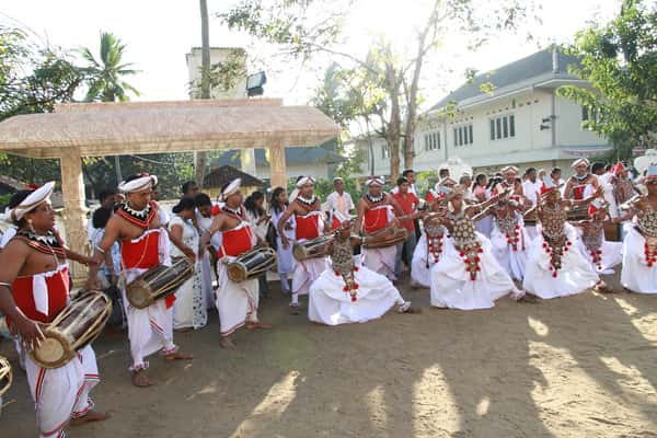 Watch The Traditional Kandyan Dancing in Sri Lanka