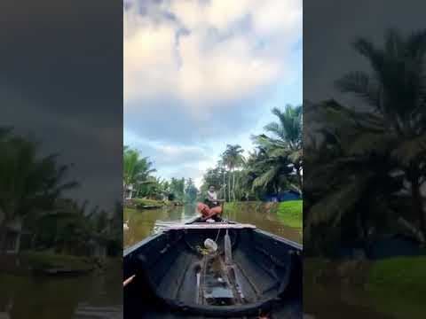 Who else just added boating in the waters of Kumarakom to their bucket list ?