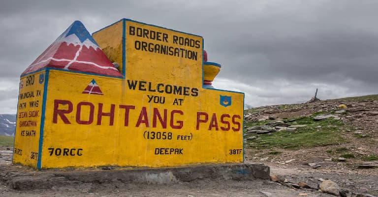 Take A Trip to Rohtang Pass