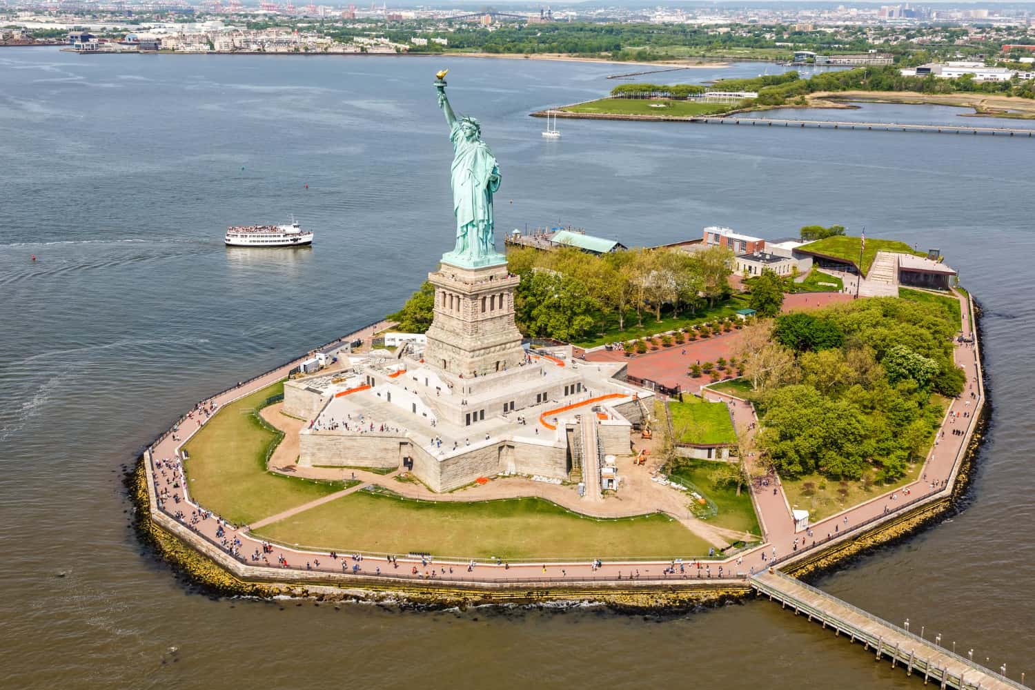Circle Around Statue of Liberty tour in America & Canada Summer 2026 Tours