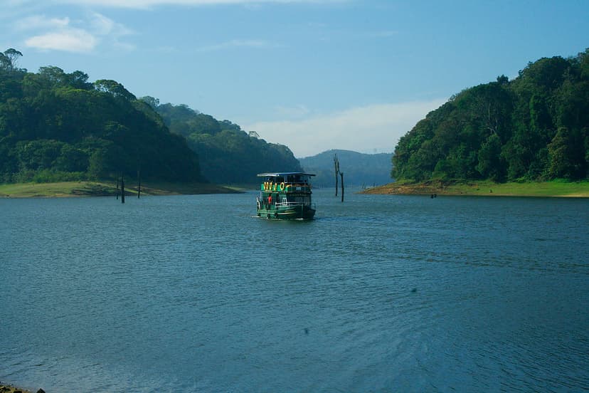 periyar lake