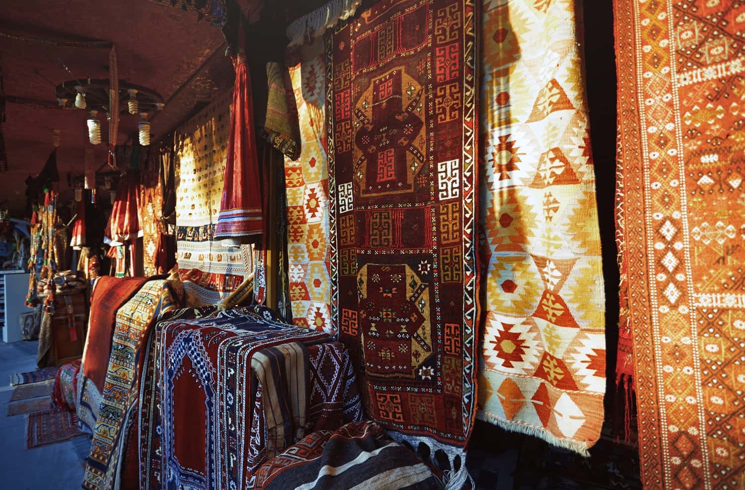Visit Wangmo Hand-Woven Carpet Factory in Bhutan Group Tours